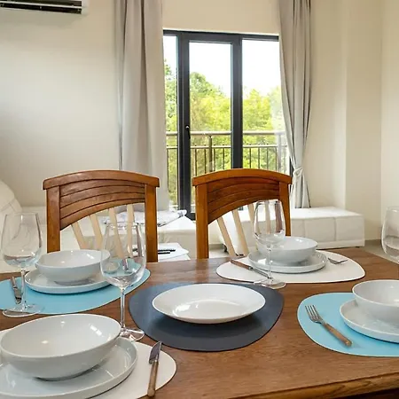 Spacious 2br Near Sea Garden&beach By Flat Manаger